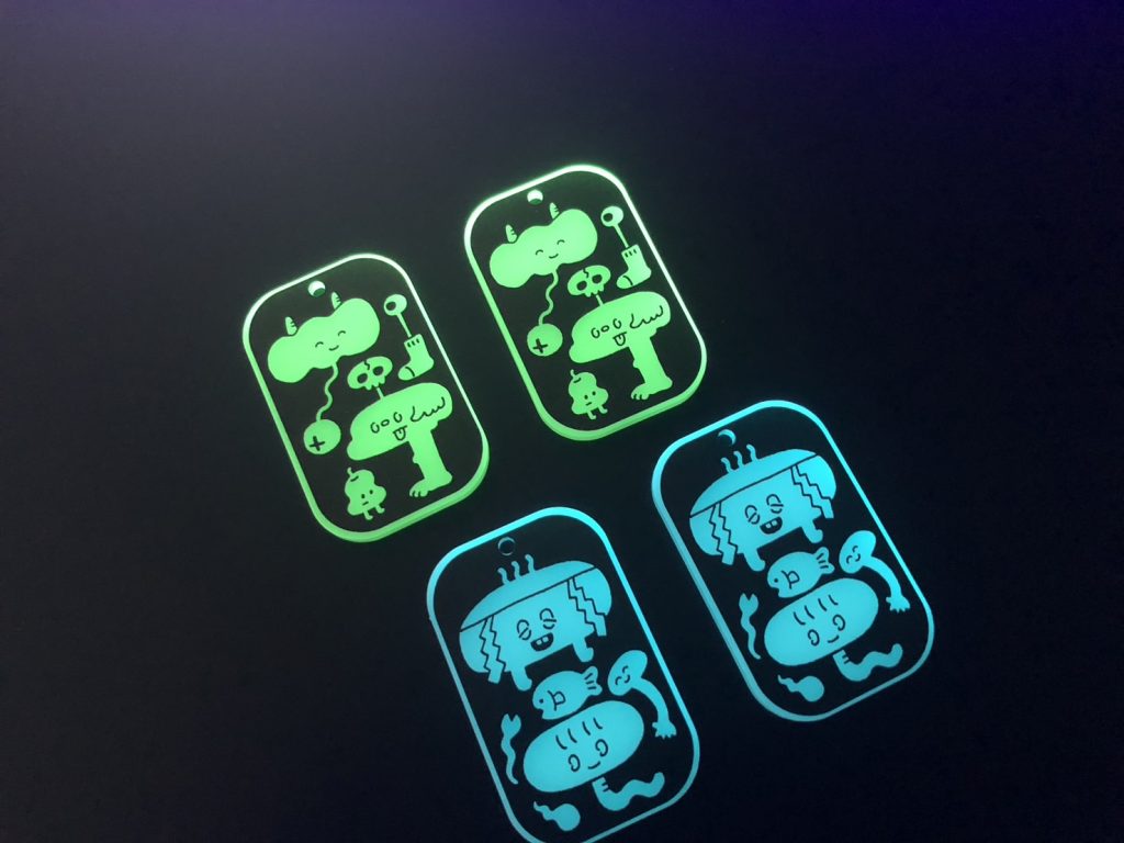 蓄光アクリルキーホルダー製作 オリジナルデザインキーホルダー 群馬県